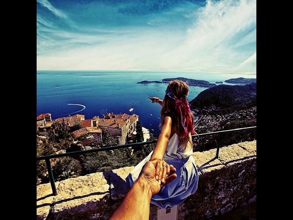 వయ్యారి నడుముతో ప్రపంచాన్నే చూపించింది!!