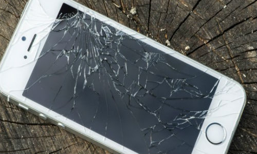 కింద పడినా.. ఫోన్ పగలదు