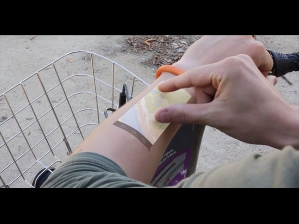 కిక్రీట్ రిస్ట్‌బ్యాండ్ ఫోటో గ్యాలరీ 