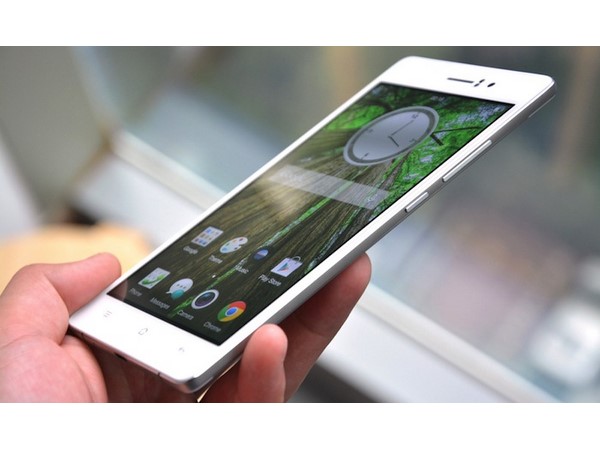 2014... 10 స్పెషల్ ఫీచర్ ఫోన్‌లు