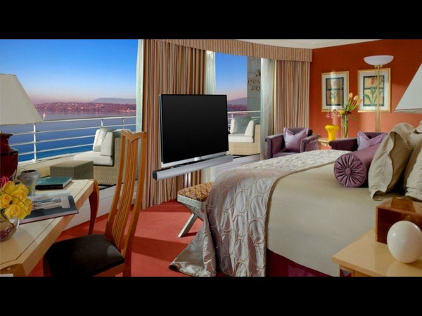 ఫేస్‌బుక్ సీఈఓ.. షాకింగ్ నిజాలు