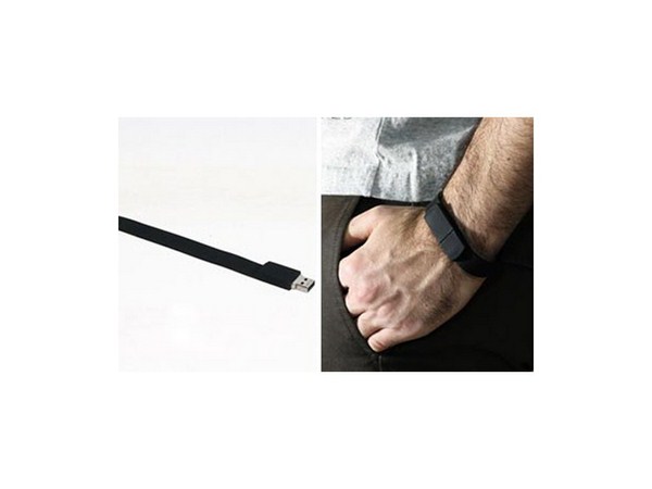 పెన్‌డ్రైవ్‌లు... పిచ్చెక్కించే షేపులు!!