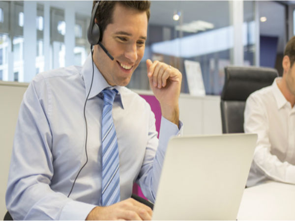 వాట్స్‌యాప్‌తో మారిపోయిన కమ్యూనికేషన్ సంబంధాలు (ఇలా)