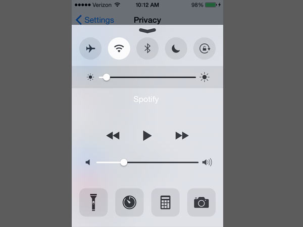 మీ ఐఫోన్ 6 కోసం బెస్ట్ బ్యాటరీ బ్యాకప్ చిట్కాలు