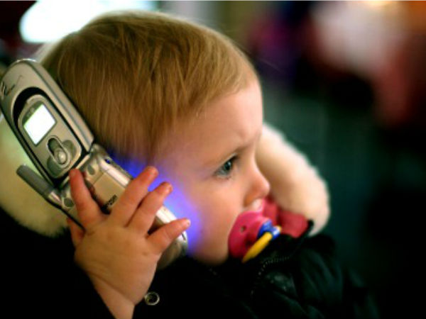 సెల్‌ఫోన్ హెల్త్ రిస్క్‌లను తగ్గించుకునేందుకు 10 సూచనలు  