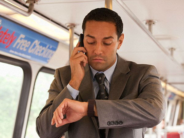 సెల్‌ఫోన్ హెల్త్ రిస్క్‌లను తగ్గించుకునేందుకు 10 సూచనలు  