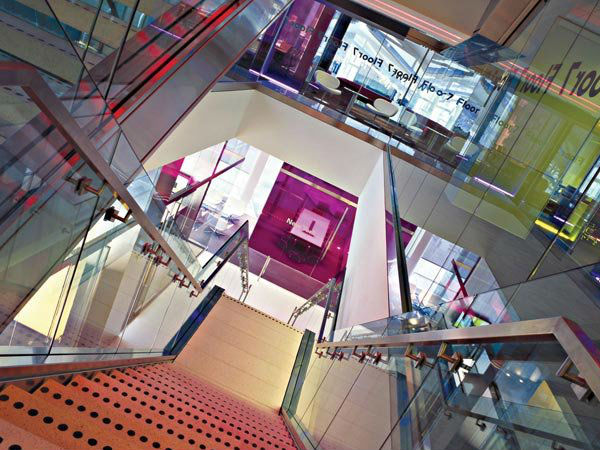 క్రేజీ ఆఫీసులు... కూల్ ఇంకా క్రియేటివ్‌గా 