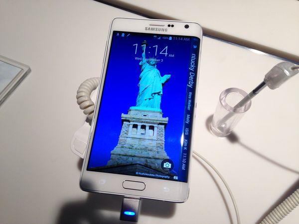 గెలాక్సీ నోట్ ఎడ్జ్ యూజర్ల కోసం 10 బెస్ట్ ట్రిక్స్