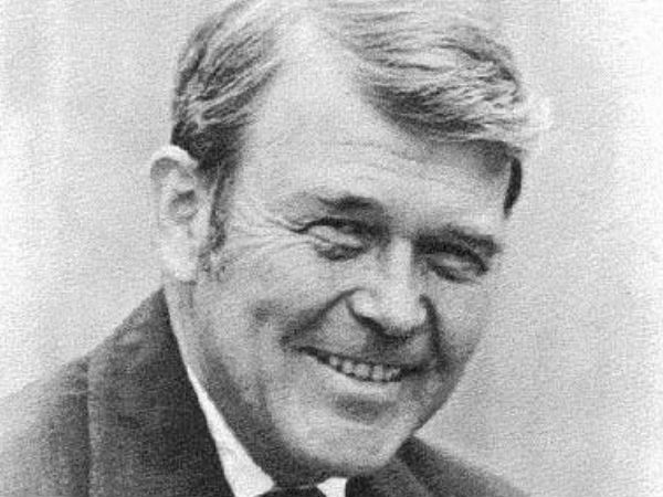 వైకల్యాన్ని చేధించి ఉన్నత శిఖరాల వైపు నడిచి..