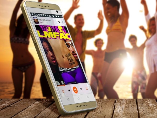 వాట్సాప్, ట్విట్టర్, ఫేస్‌బుక్ ఫీచర్లతో 10 చవక ధర స్మార్ట్‌ఫోన్‌లు