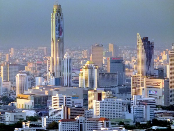 ఆ దేశాల్లో.. ఏం జరుగుతోంది?