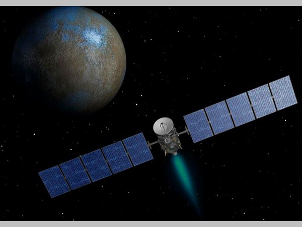 అంతరిక్షాన్ని జల్లెడ పడుతున్న 10 రోబోట్లు