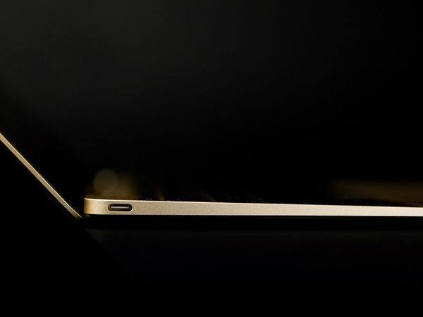 గోల్డ్ లుక్‌లో మెరిసిపోతున్న యాపిల్ కొత్త మ్యాక్‌బుక్‌