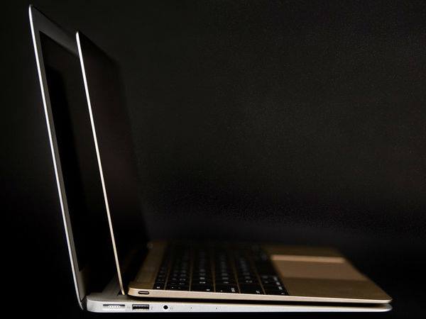 గోల్డ్ లుక్‌లో మెరిసిపోతున్న యాపిల్ కొత్త మ్యాక్‌బుక్‌