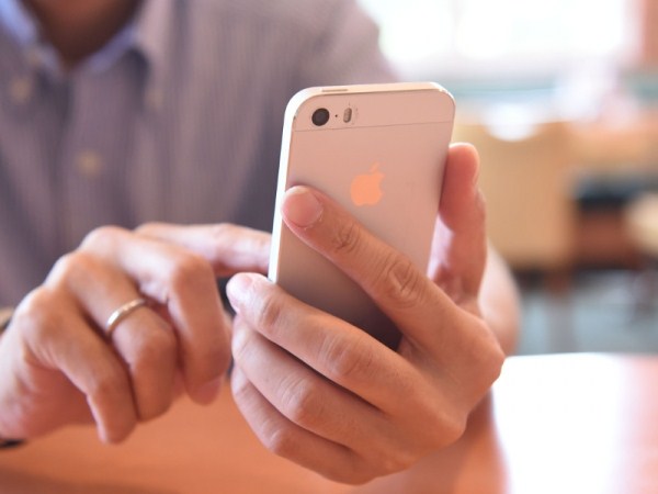 మొబైల్ ఫోన్‌లు.. మారిన బతుకులు