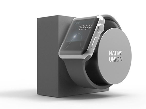 అలరిస్తోన్న యాపిల్ వాచ్ స్టాండ్స్