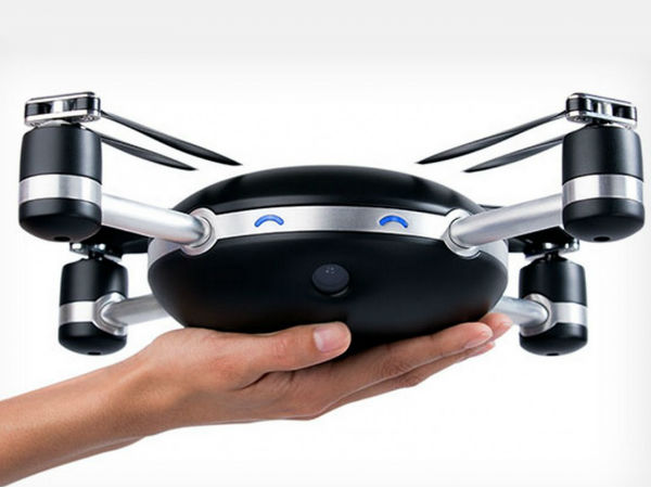  ఫ్లైయింగ్ కెమెరా ప్రోటాటైప్  ‘లైలీ’ 