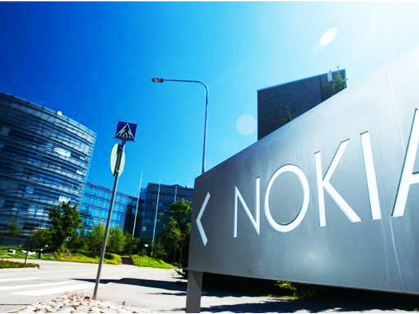 టెక్నాలజీలో దూసుకుపోతున్న 12 దేశాలు