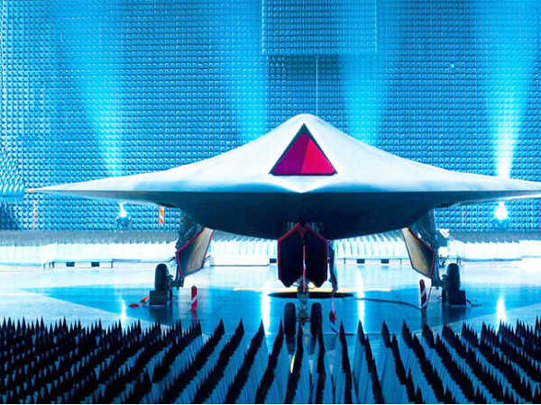 టెక్నాలజీలో దూసుకుపోతున్న 12 దేశాలు