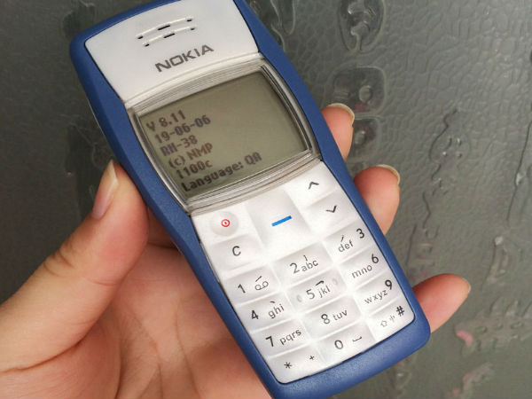  మీ స్మార్ట్‌ఫోన్ కంటే నోకియా 1100నే బెస్ట్..?