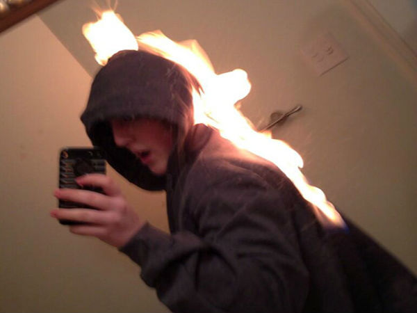 12 క్రేజీ సెల్ఫీలు