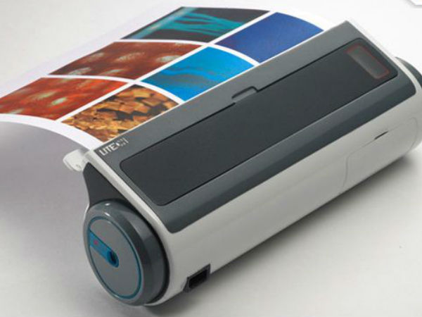 వేస్ట్ పేపర్లను.. పెన్సిల్స్‌గా మార్చేస్తుంది