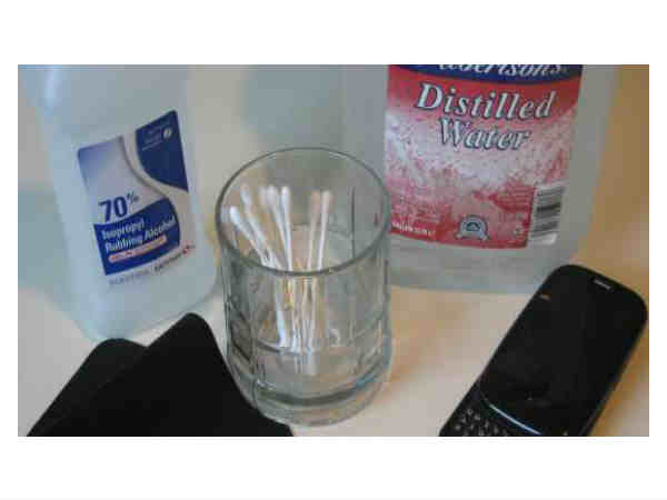  మీ డర్టీ స్మార్ట్‌ఫోన్‌ను  క్లీన్ చేసేందుకు  బెస్ట్ టిప్స్