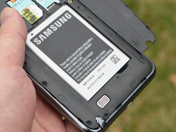 అలజడి రేపిన స్మార్ట్‌ఫోన్ పేలుళ్లు