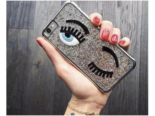 వైవిధ్యమైన మొబైల్ ఫోన్ కేస్‌లు