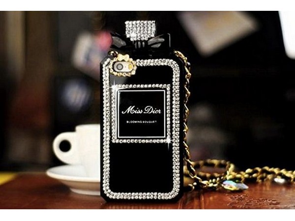 వైవిధ్యమైన మొబైల్ ఫోన్ కేస్‌లు