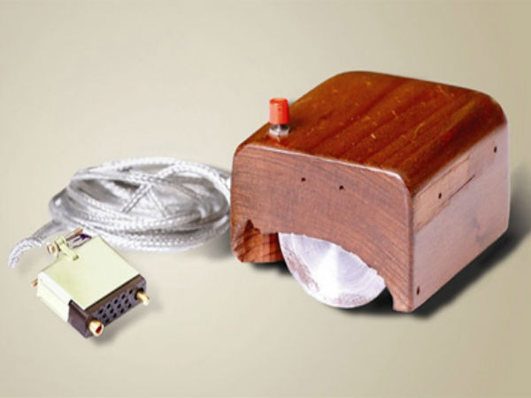 మొదటి కంప్యూటర్ మౌస్