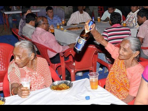 క్రేజీ భారతం.. ఎవరి గోల వారిదే!