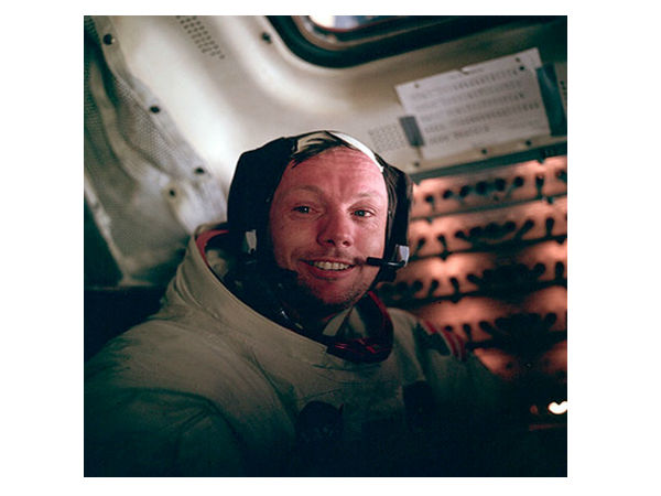 చంద్రుడి పై తొలి అడుగు.. నేటితో 46 సంవత్సరాలు