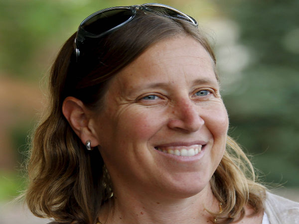 ఖాళీ జేబు.. బతుకు నేర్పింది!