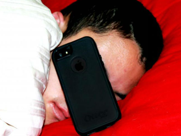 స్మార్ట్‌ఫోన్‌ల వినియోగం పై ఆసక్తికర సర్వే 