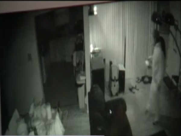 దొంగను పట్టించిన ఐఫోన యాప్ 