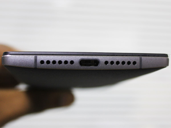 వన్‌ప్లస్‌ 2 స్మార్ట్‌ఫోన్‌లోని వరస్ట్ ఫీచర్లు