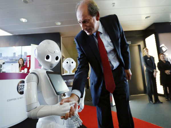 రోబో వంటల టేస్ట్ అదిరింది బాసూ