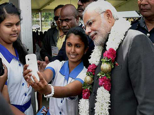 మోడీజీ..మీ సెల్పీ కథ అదిరింది. 