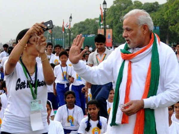 మోడీజీ..మీ సెల్పీ కథ అదిరింది. 