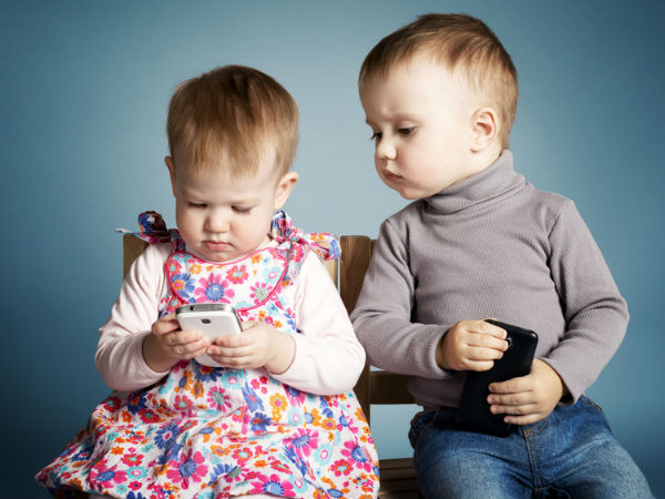  పిల్లలకు స్మార్ట్‌ఫోన్ అలవాటు చేస్తున్నారా..?