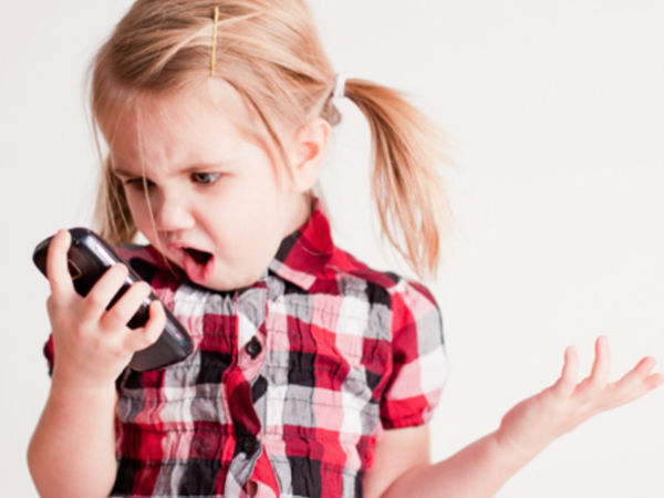 పిల్లలకు స్మార్ట్‌ఫోన్ అలవాటు చేస్తున్నారా..?