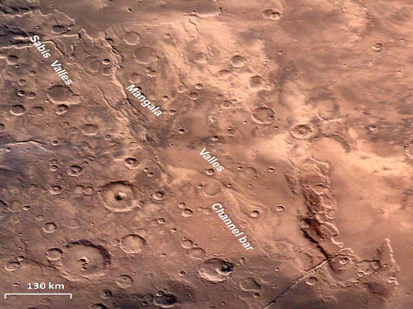 ఉపరితలానికి సంబంధించి మామ్  తీసిన ఫోటోలు