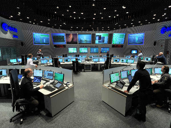 ఎవరు ప్రయోగించారు