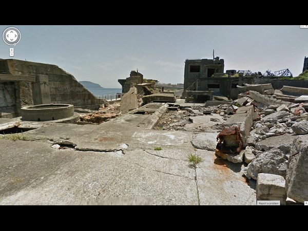 అనుమానాస్పద గూగుల్ స్ట్రీట్ వ్యూ ఫోటోలు