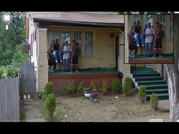 అనుమానాస్పద గూగుల్ స్ట్రీట్ వ్యూ ఫోటోలు