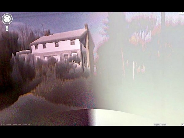 అనుమానాస్పద గూగుల్ స్ట్రీట్ వ్యూ ఫోటోలు