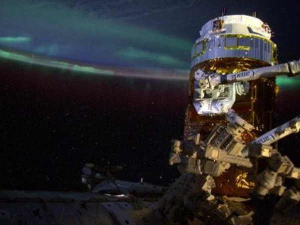 అంతరిక్షంలో పరిశోధనకు..