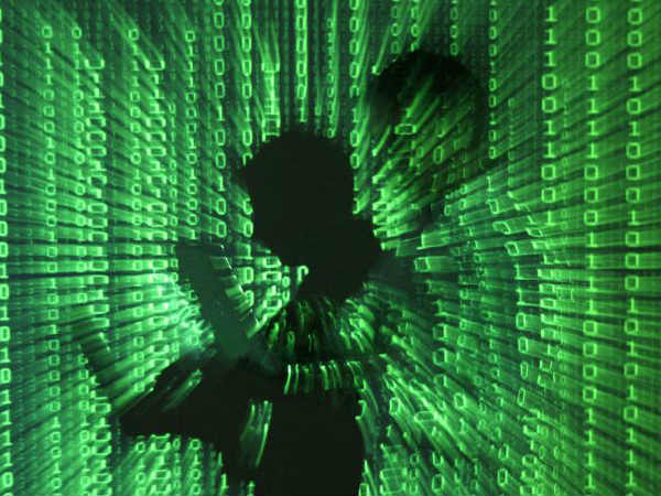 కార్పొరేట్ సంస్థల వ్యాపారులే టార్గెట్