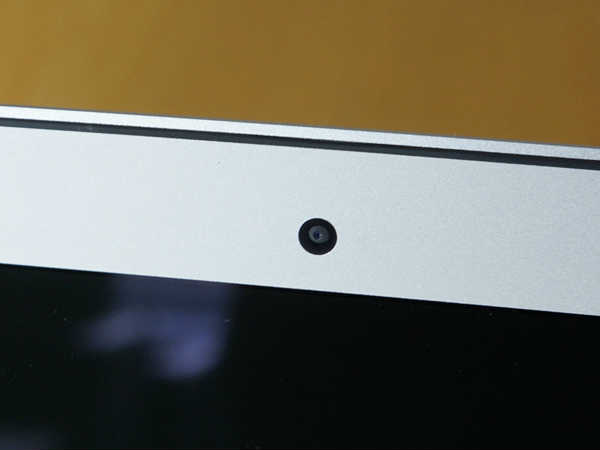 13,15 అంగుళాల ల్యాప్ టాప్ 